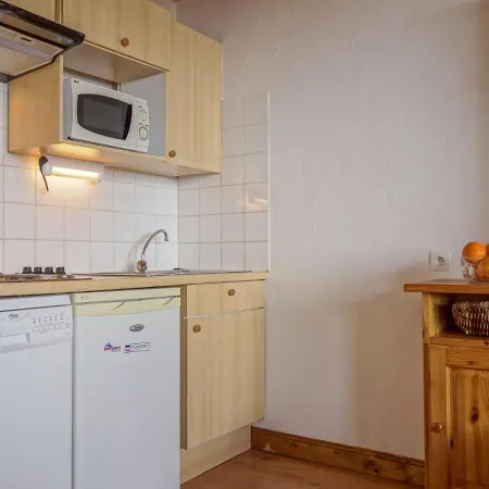 Les Genepis - Val Claret-3 By Interhome